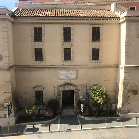 Museum Guest House Civitavecchia Exterior photo