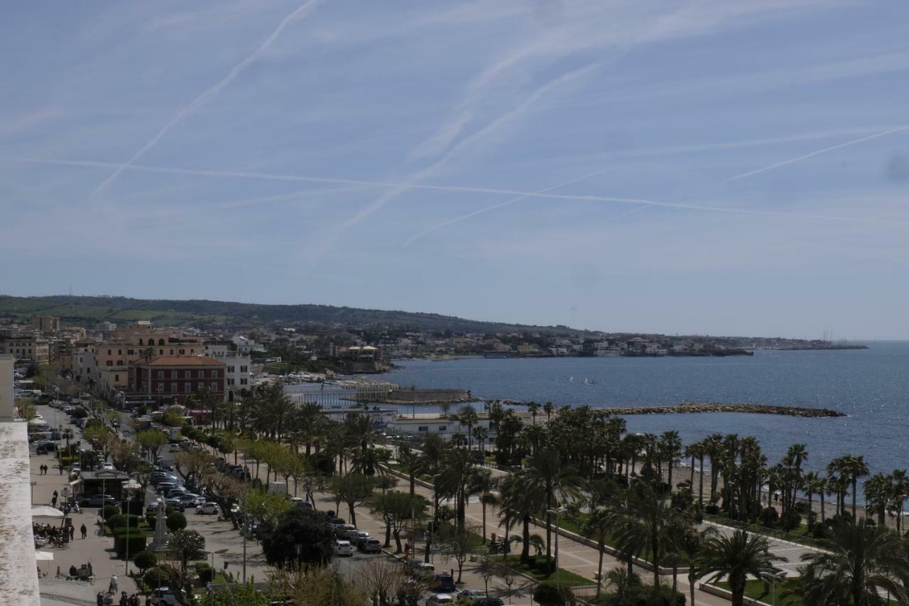 Museum Guest House Civitavecchia Exterior photo