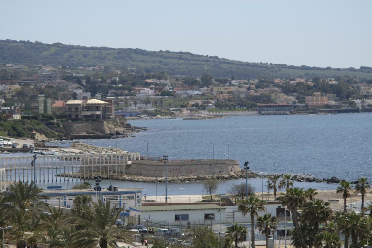 Museum Guest House Civitavecchia Exterior photo